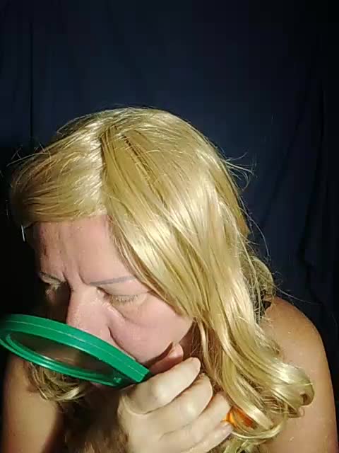 FameLara Live Sex December 17, 2025