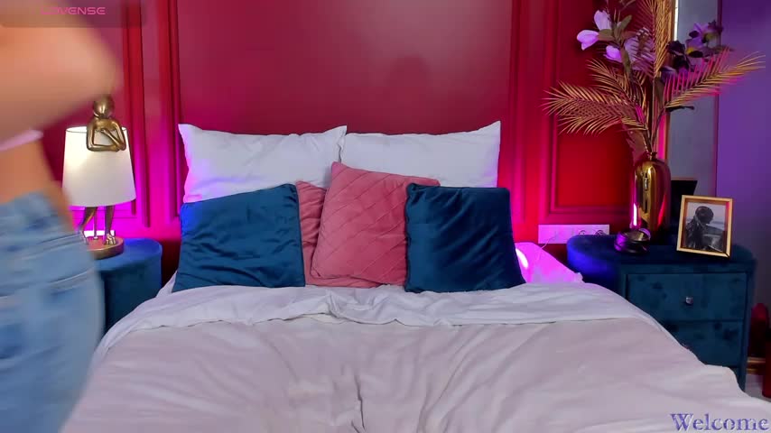 MiaMuse Live Sex December 13, 2025