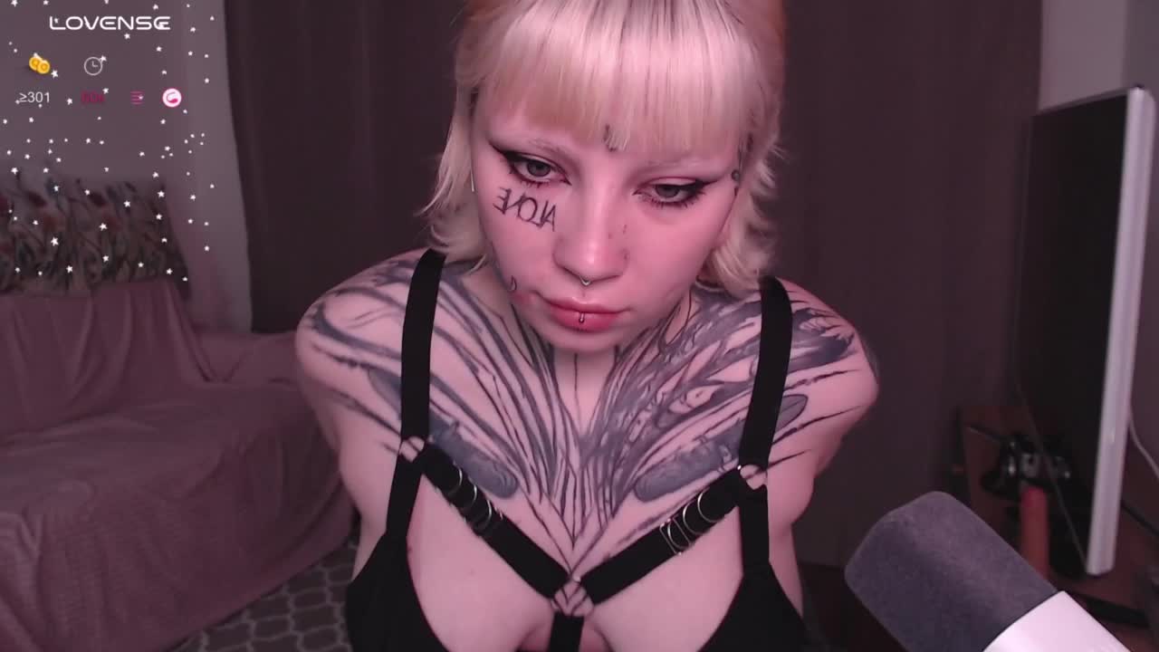 tradishka Live Sex December 13, 2025