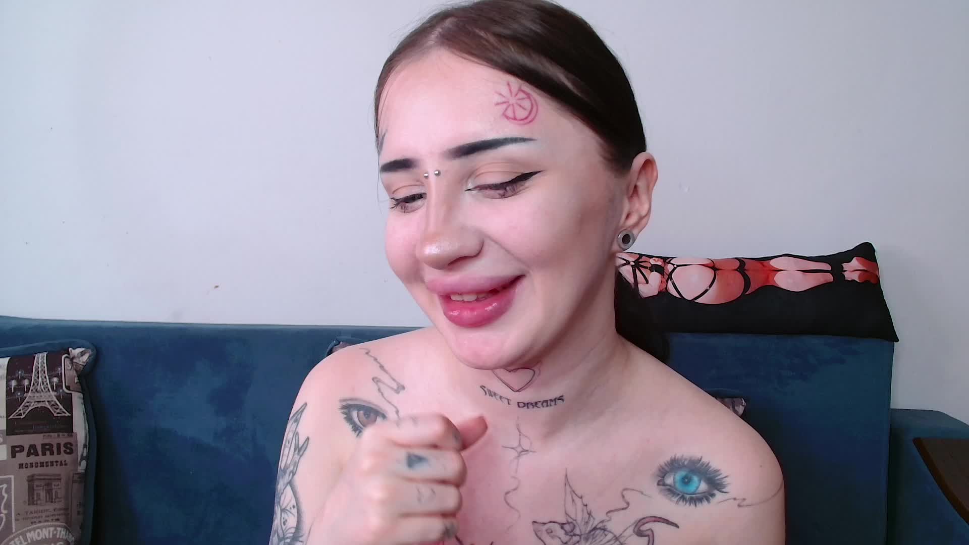 lisa-tatt Live Sex December 14, 2025