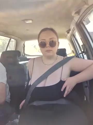 Caramel_pussy Live Sex December 17, 2025