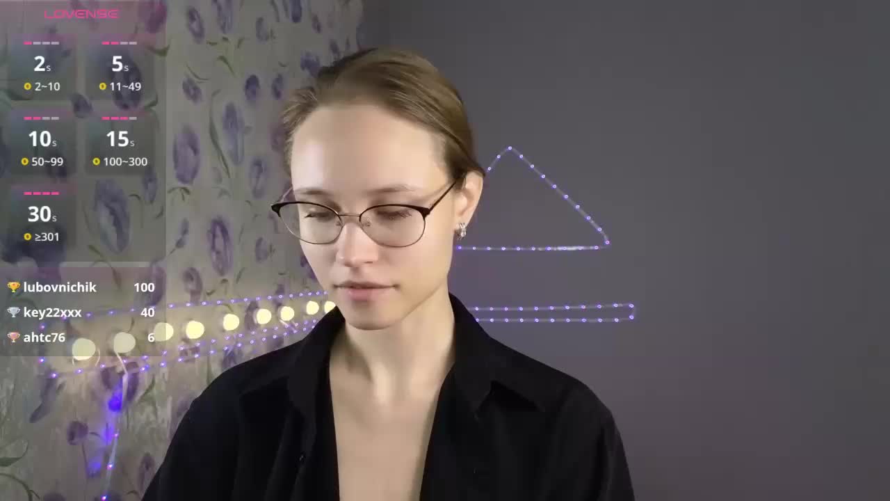 Armura Live Sex December 17, 2025