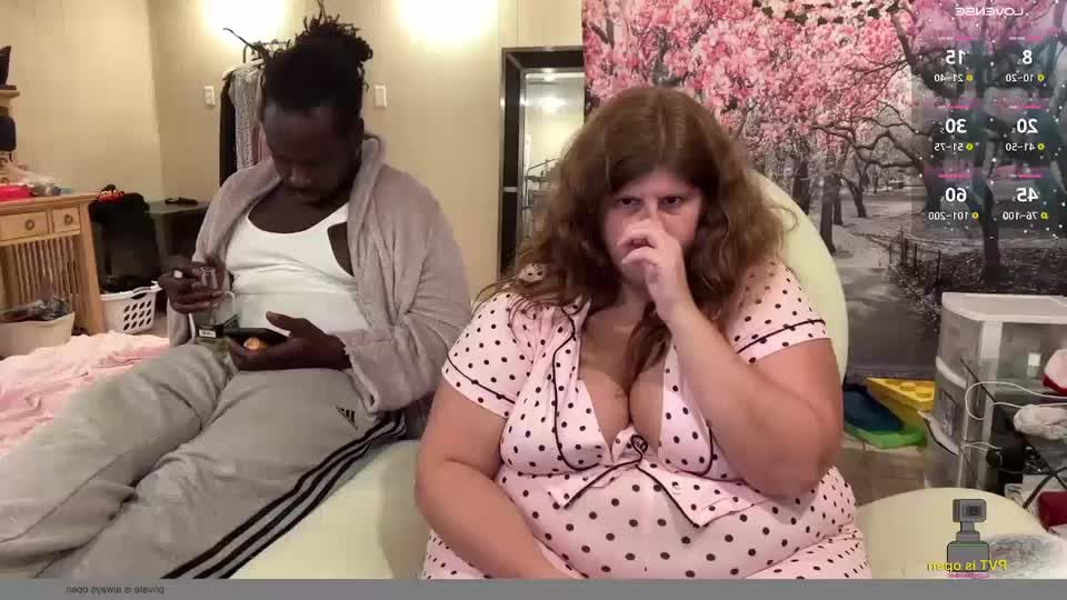 noturbabymoms Live Sex December 17, 2025