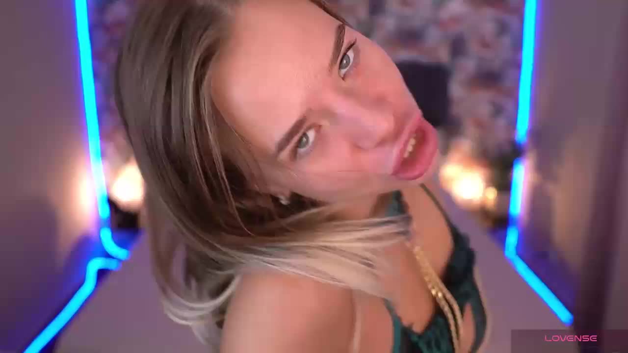 SexyIrinka Live Sex December 18, 2025
