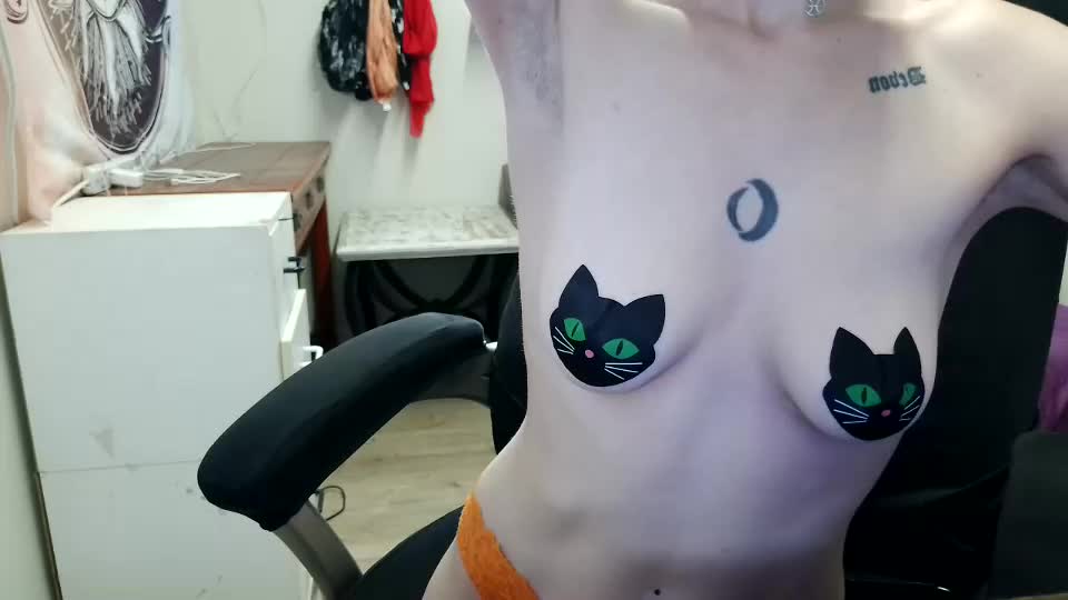 petite_emeri Live Sex December 13, 2025