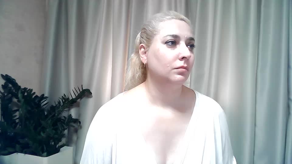 KickaIricka Live Sex December 14, 2025