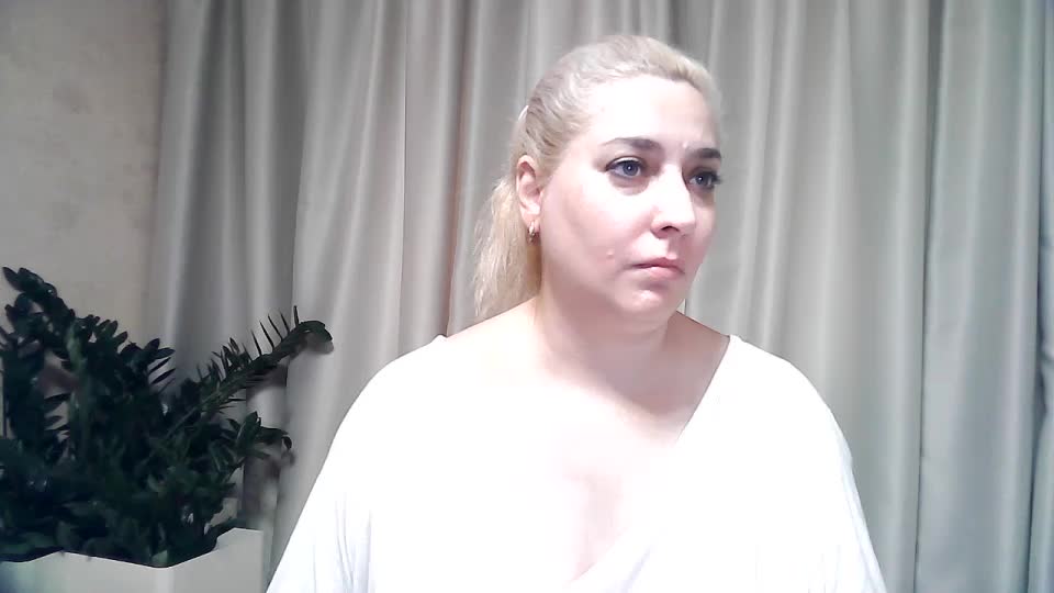 KickaIricka Live Sex December 14, 2025