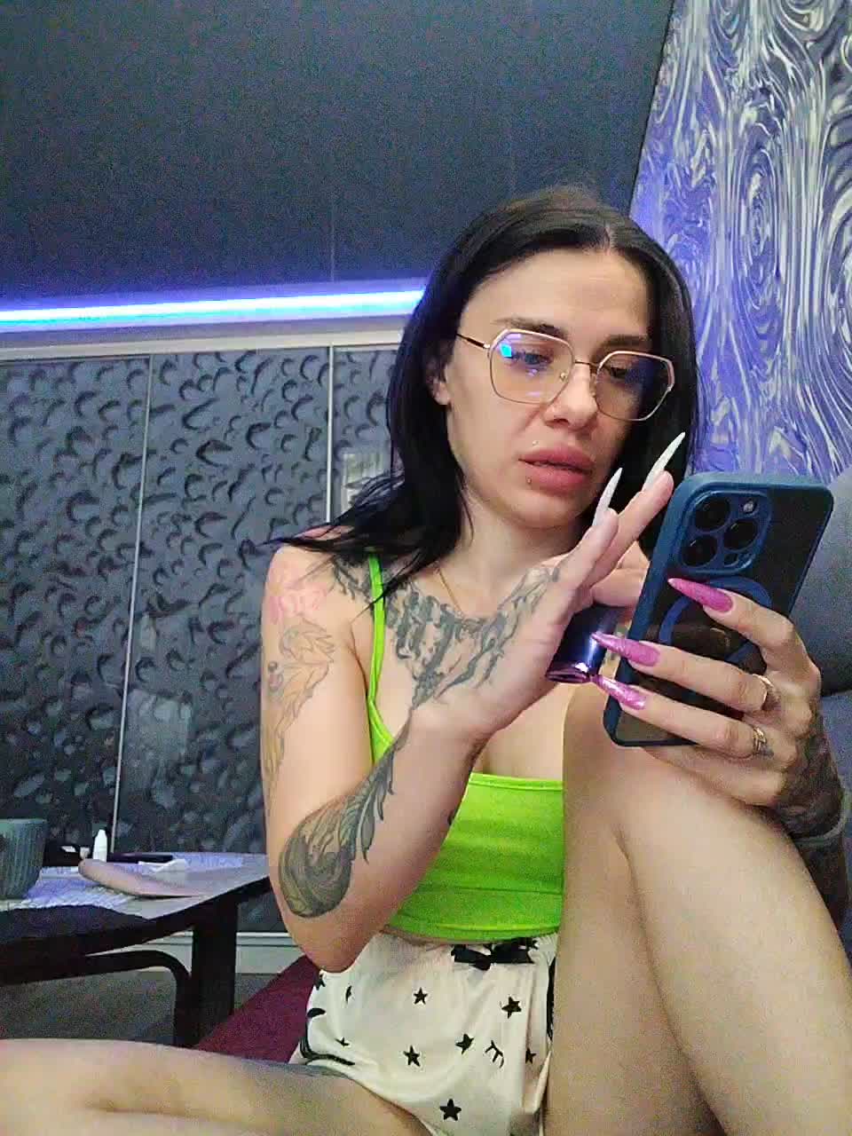 deva_maria Live Sex December 15, 2025