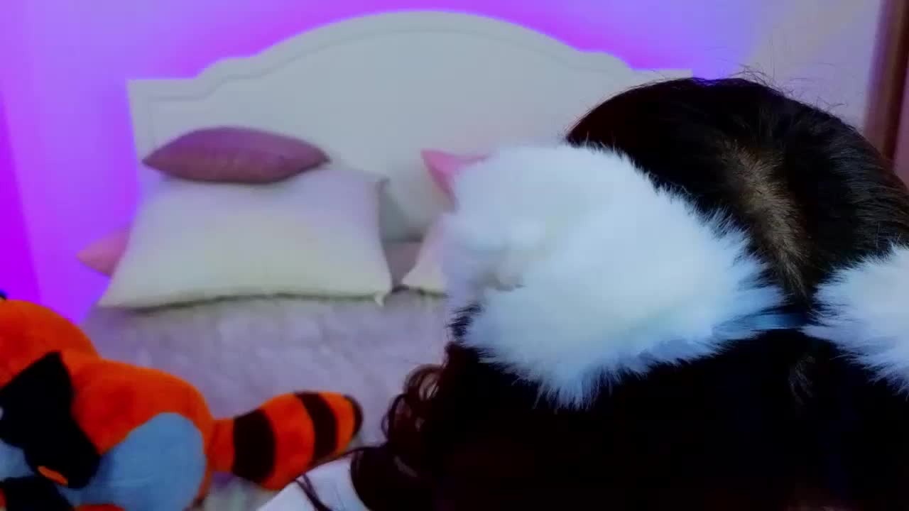 CoralineJones Live Sex December 18, 2025