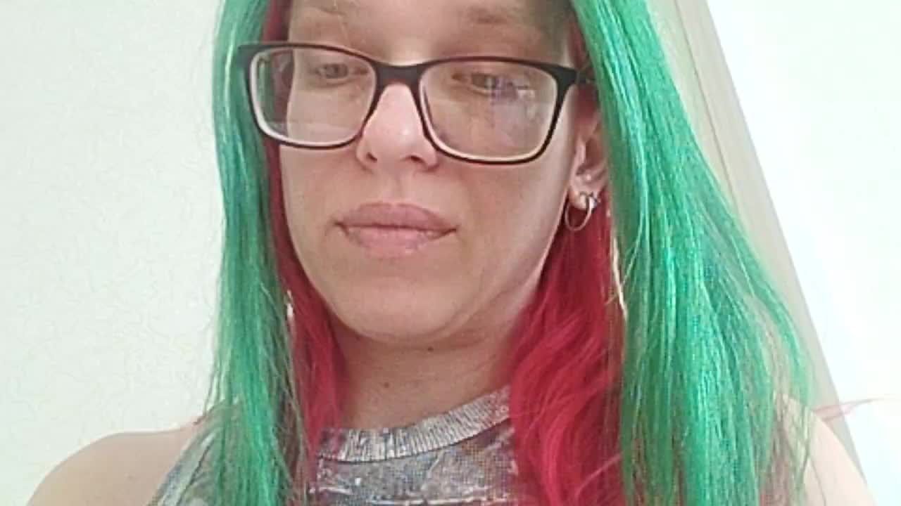 malvinella Live Sex December 18, 2025