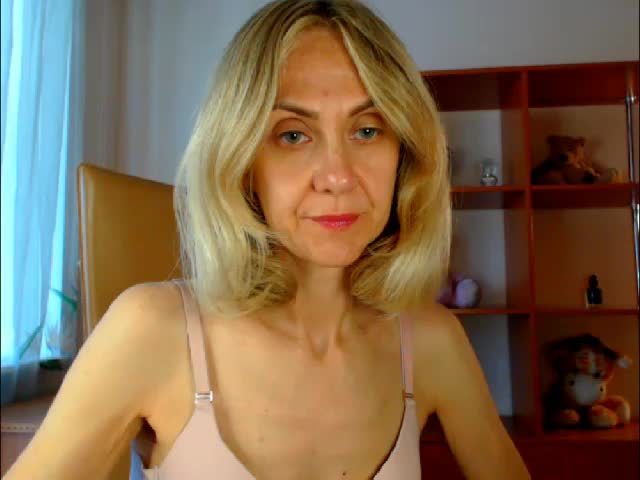 Tanya6547 Live Sex December 17, 2025