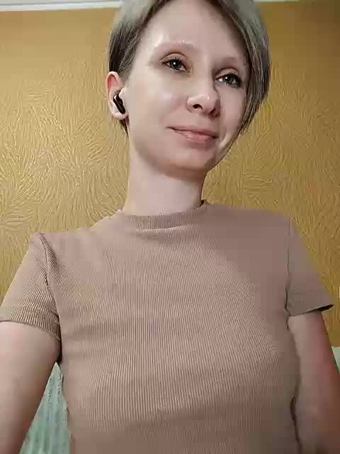 -Christina- Live Sex December 14, 2025