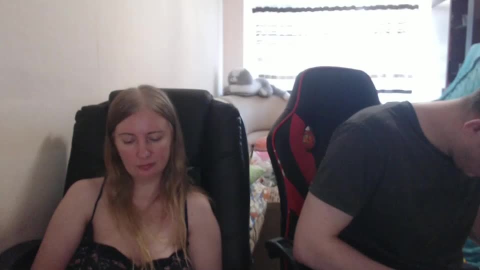 jenisandpeter Live Sex December 18, 2025