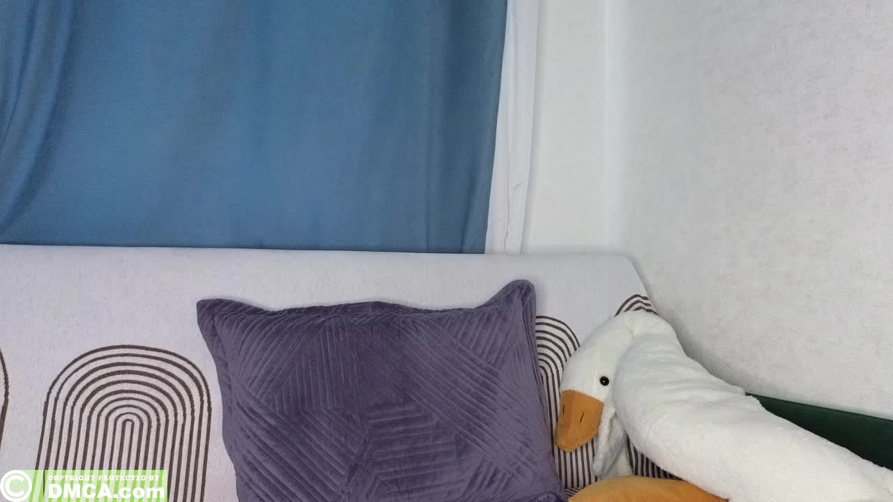 Couple_Twix Live Sex December 13, 2025