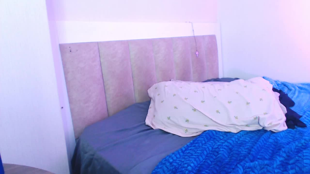 Pizda-Drozda Live Sex December 17, 2025