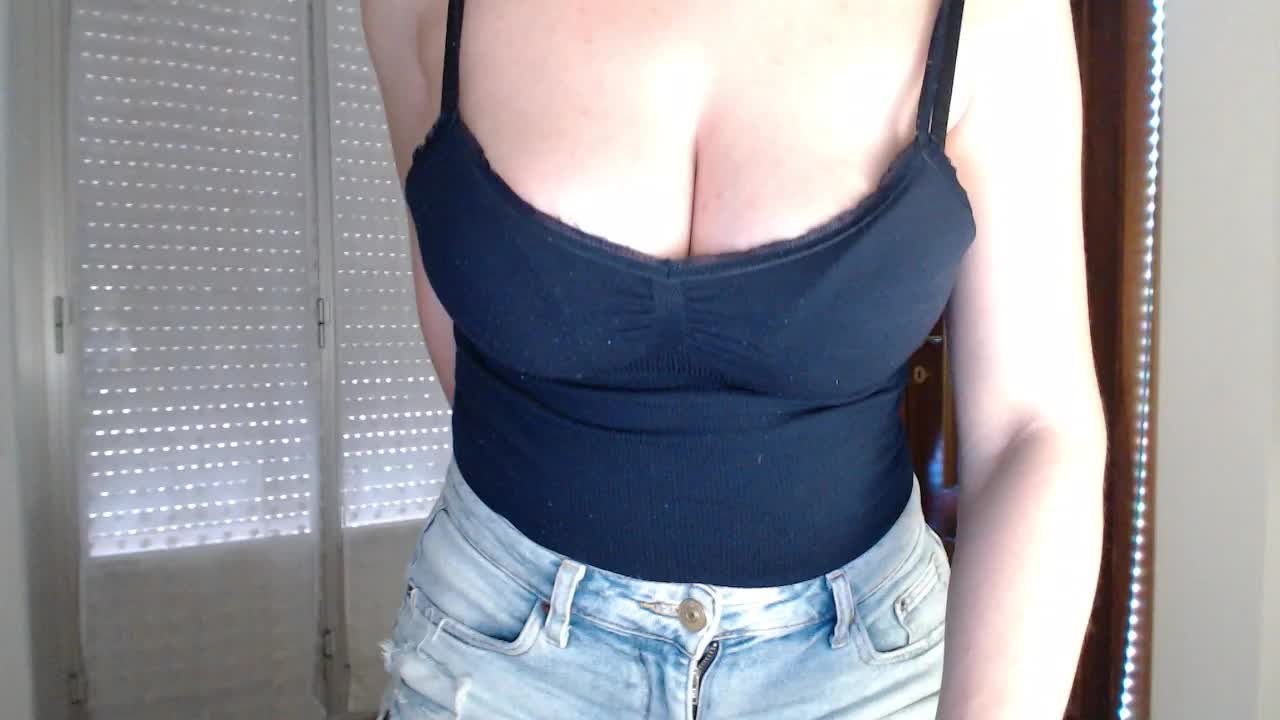 Alina-Lovely Live Sex December 13, 2025