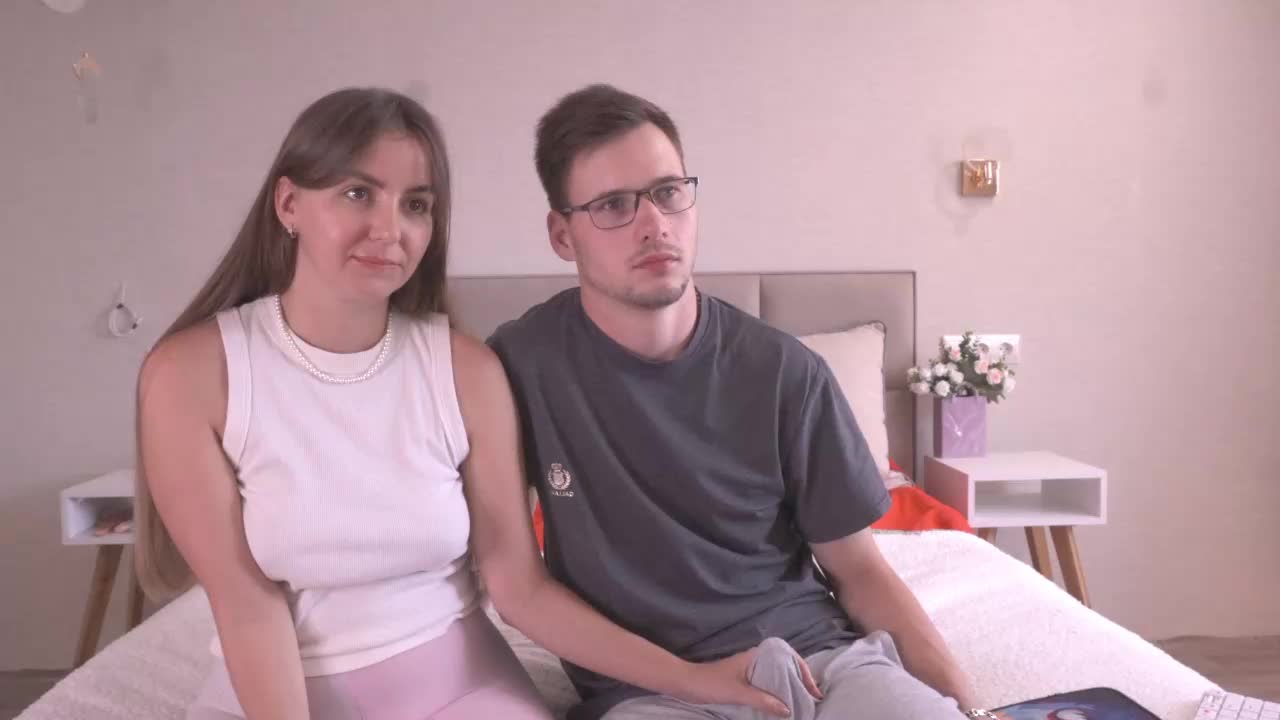 PashaAndMila Live Sex December 17, 2025