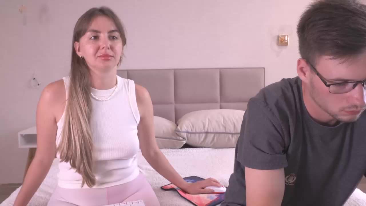 PashaAndMila Live Sex December 17, 2025