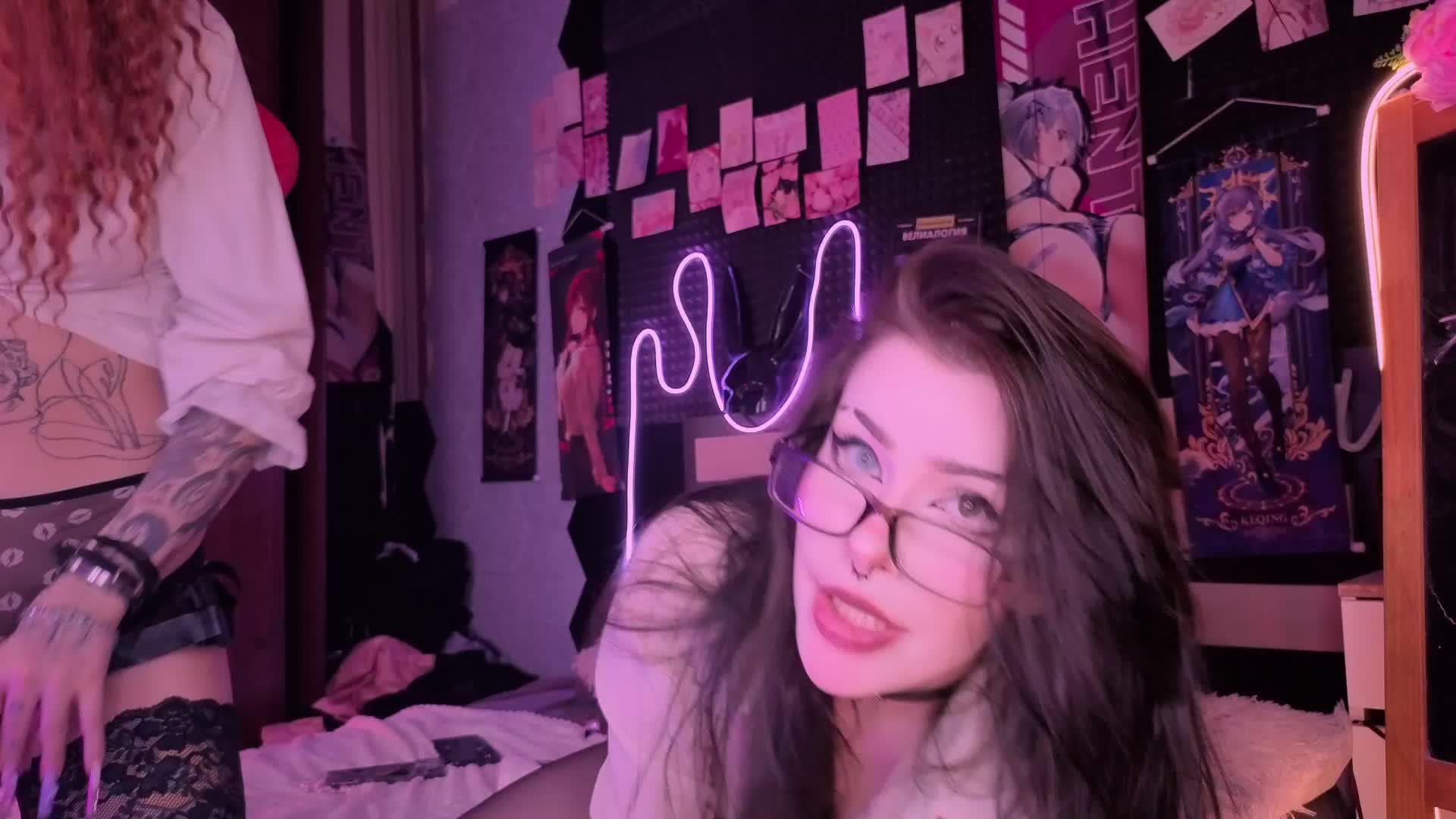 HornyHub Live Sex December 13, 2025