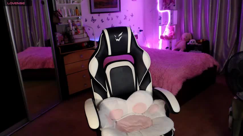 Sidney_blush Live Sex December 14, 2025