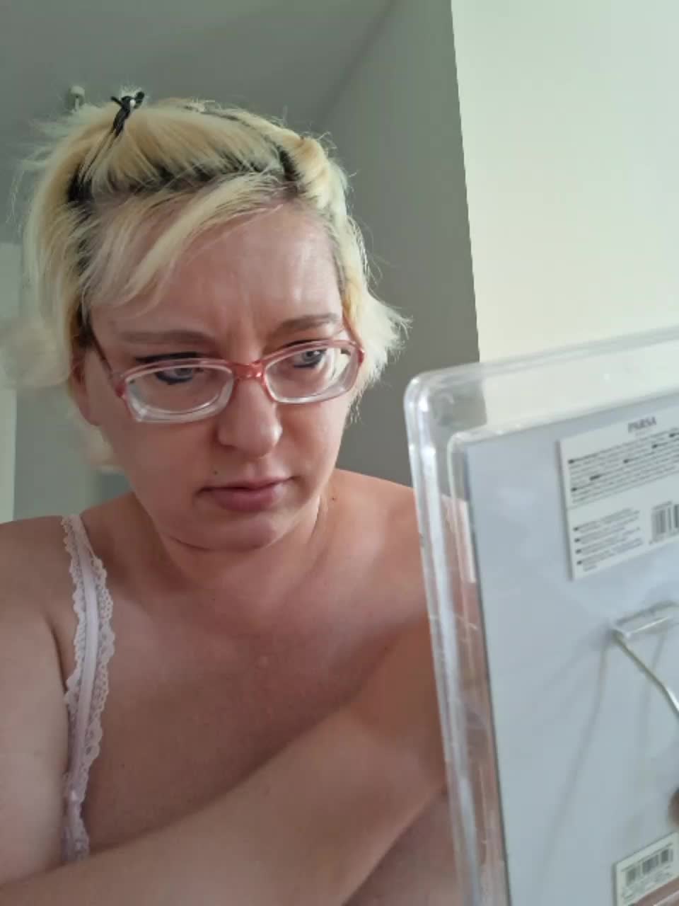 Vika211 Live Sex December 17, 2025