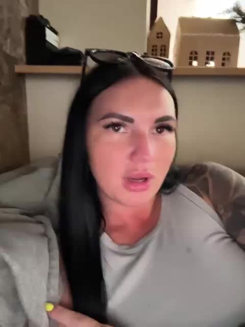 KROSHKA_N Live Sex December 18, 2025