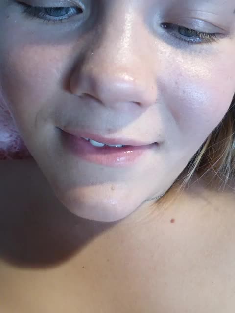 Kakdelaman Live Sex December 14, 2025