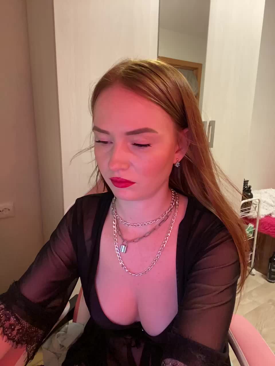 Lisichkina Live Sex December 14, 2025