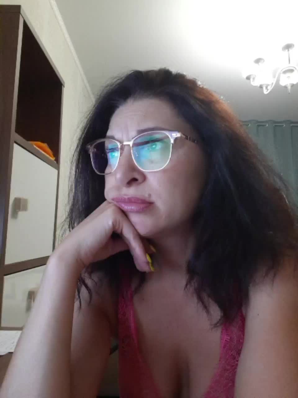 IriskaMai Live Sex December 14, 2025