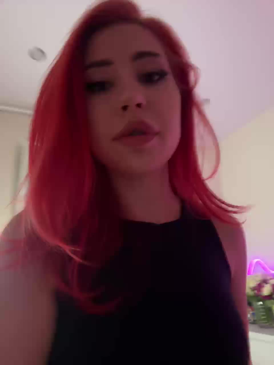 Aliisss Live Sex December 17, 2025