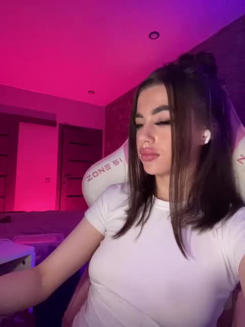 HotGirlEva Live Sex December 14, 2025