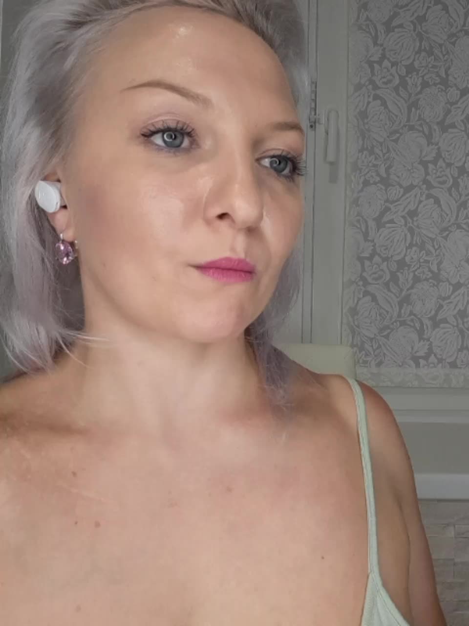 Anesteishen Live Sex December 17, 2025