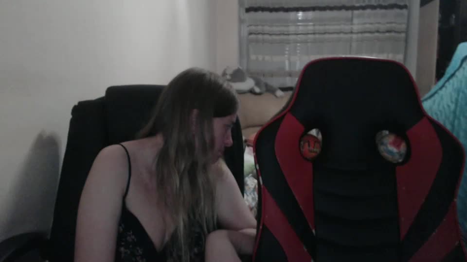 jenisandpeter Live Sex December 19, 2025