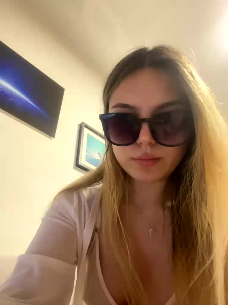 JULIE21 Live Sex December 14, 2025
