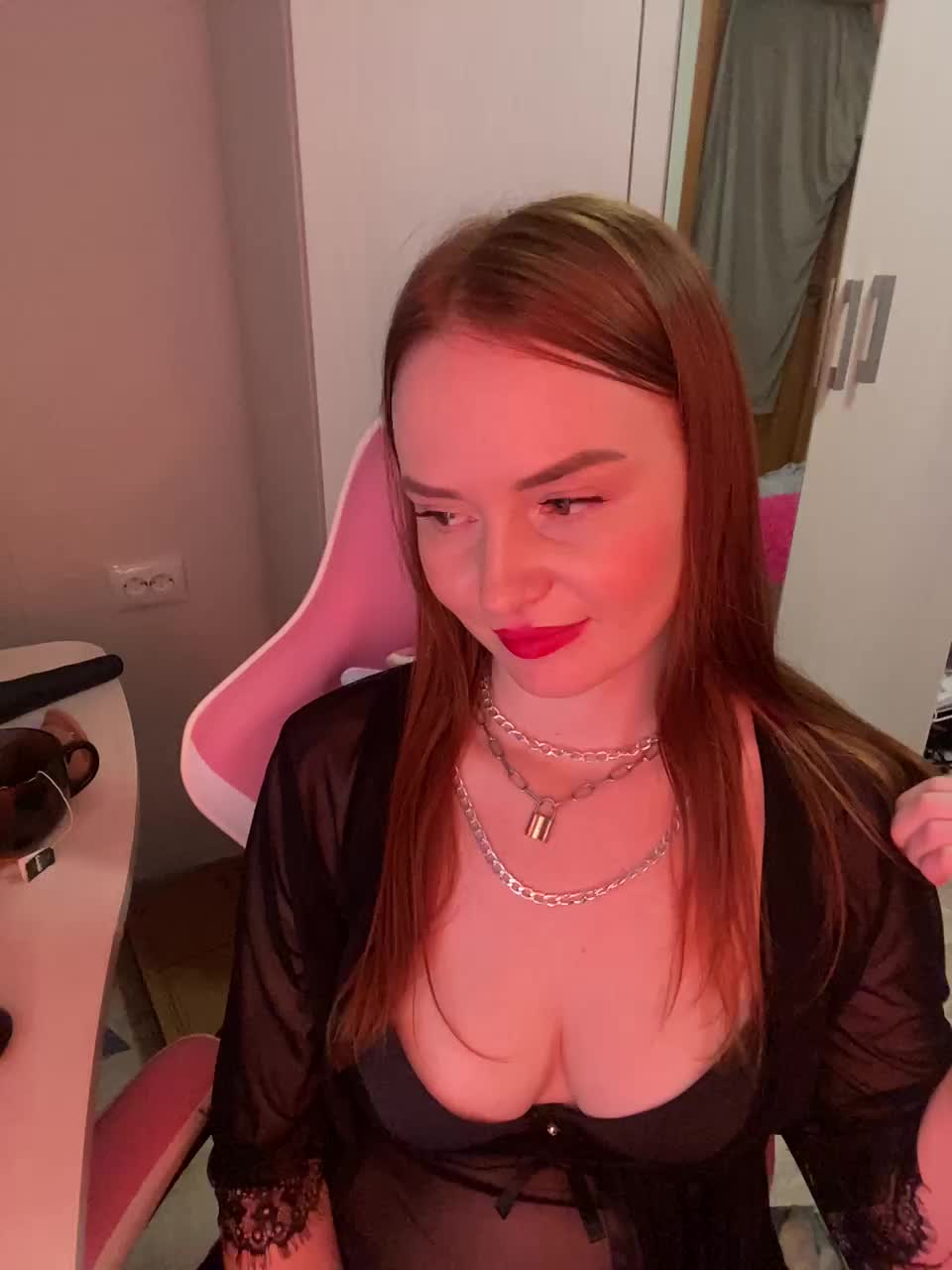 Lisichkina Live Sex December 14, 2025