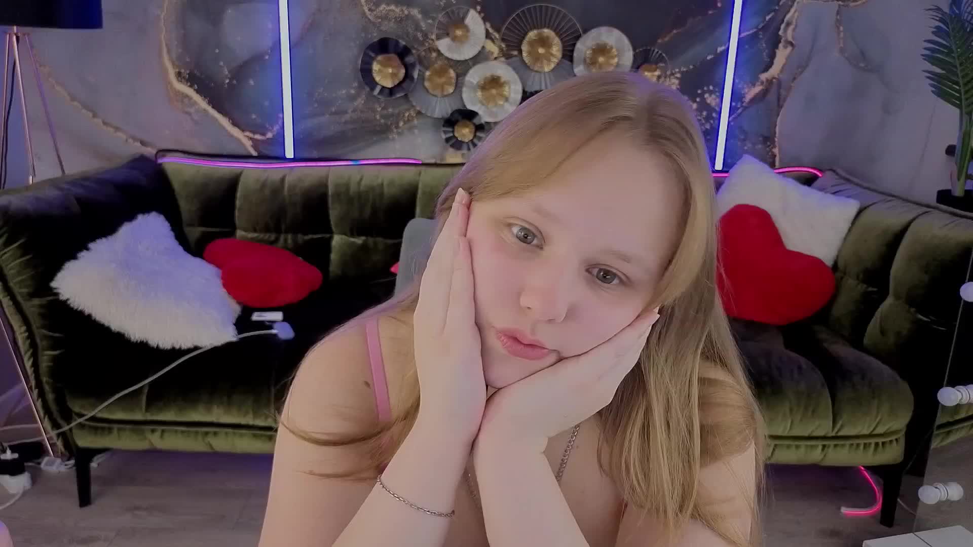 CrystallPaws Live Sex December 14, 2025