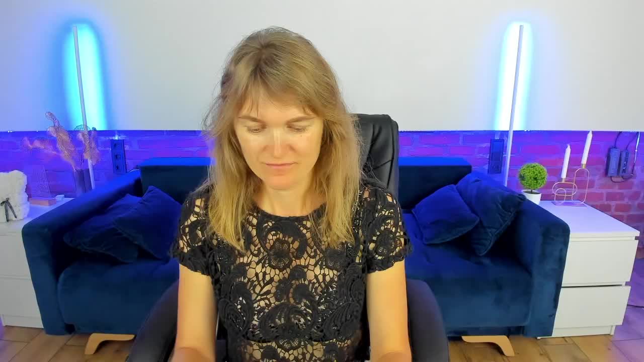 Annabel-xxx Live Sex December 14, 2025