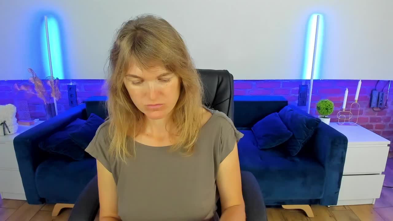 Annabel-xxx Live Sex December 14, 2025