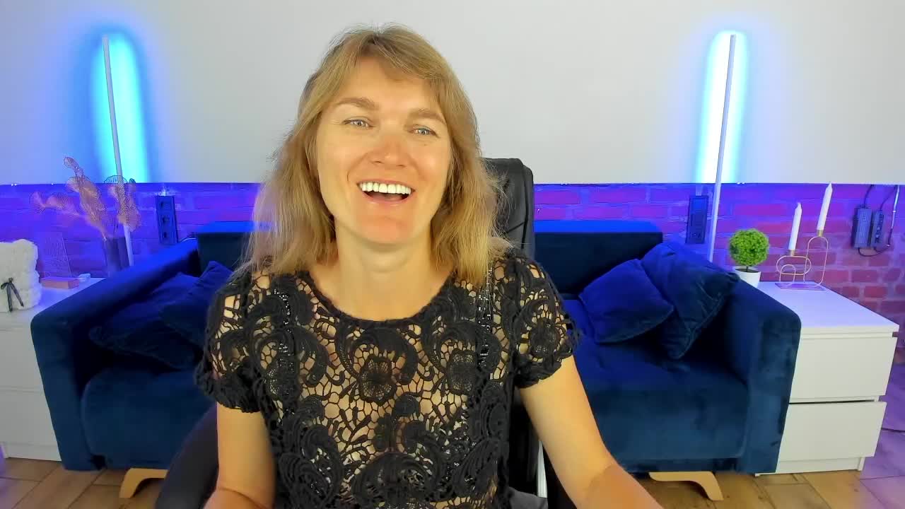 Annabel-xxx Live Sex December 14, 2025