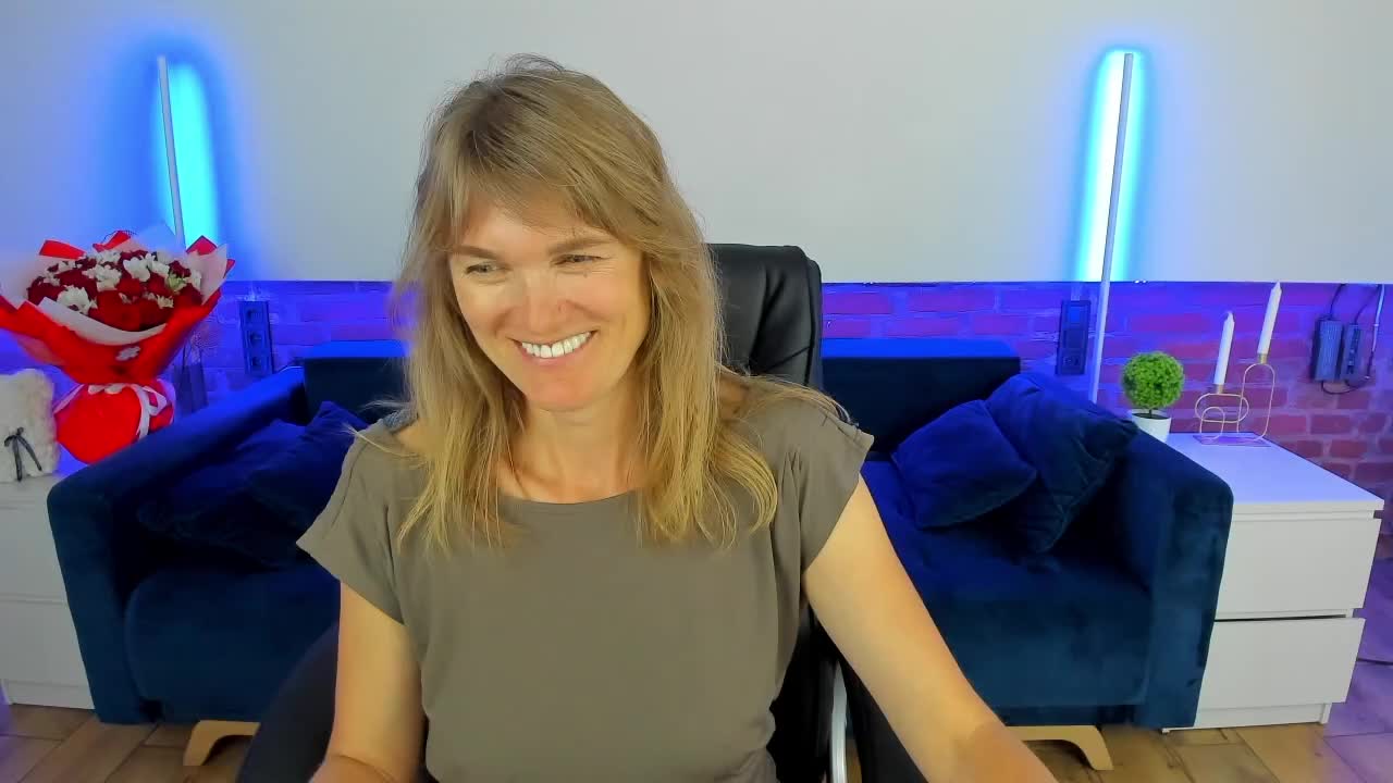 Annabel-xxx Live Sex December 14, 2025