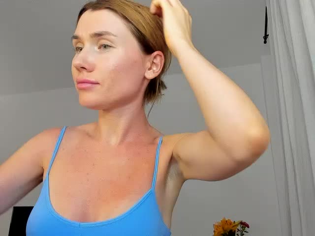 ZoiKissy Live Sex December 13, 2025