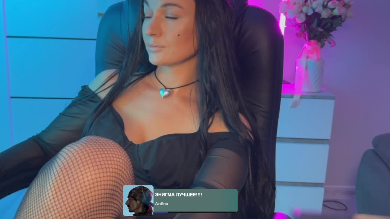 _UkRaiNo4Ka_ Live Sex December 13, 2025