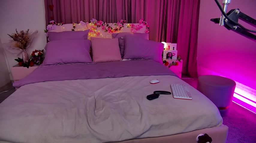 Cosmic_Sia Live Sex December 14, 2025