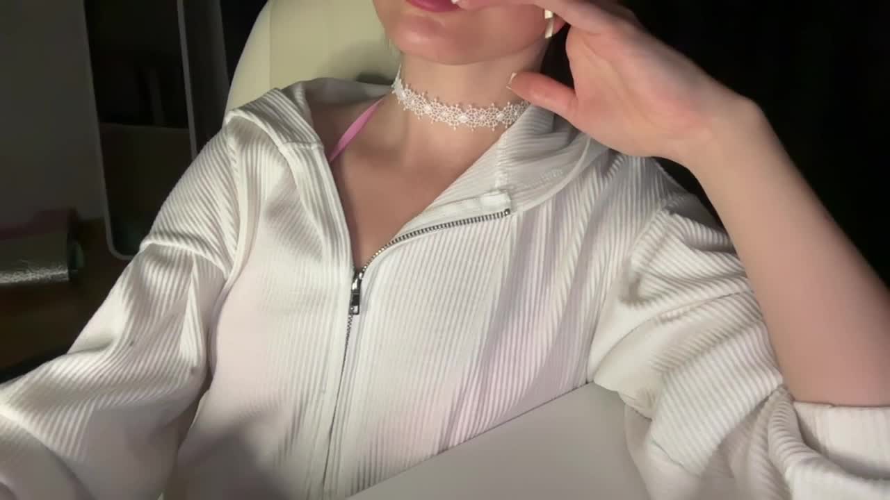 emisun Live Sex December 13, 2025