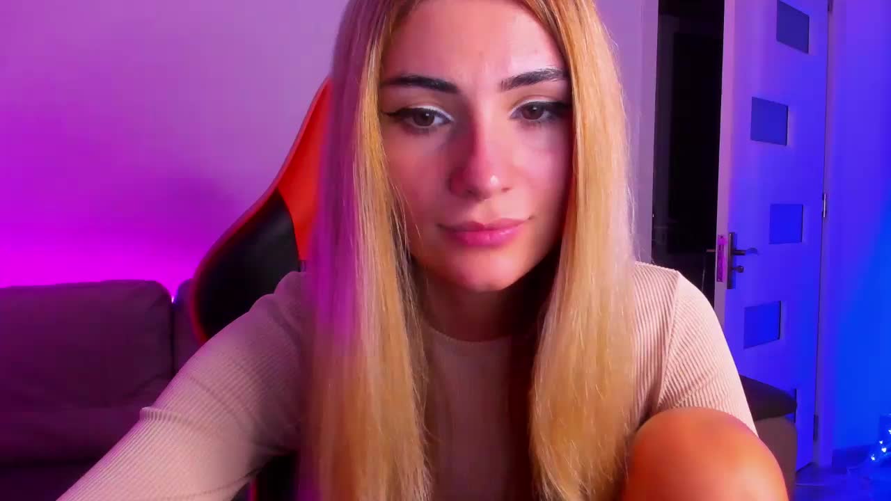 Lynx Live Sex December 14, 2025