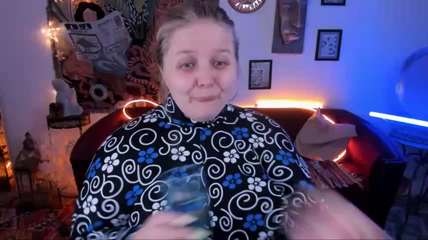 SladaDell Live Sex December 18, 2025