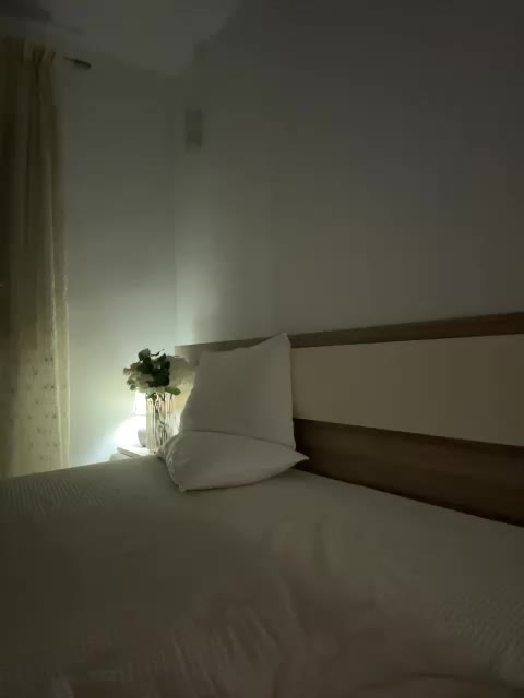 MissDafne Live Sex December 14, 2025