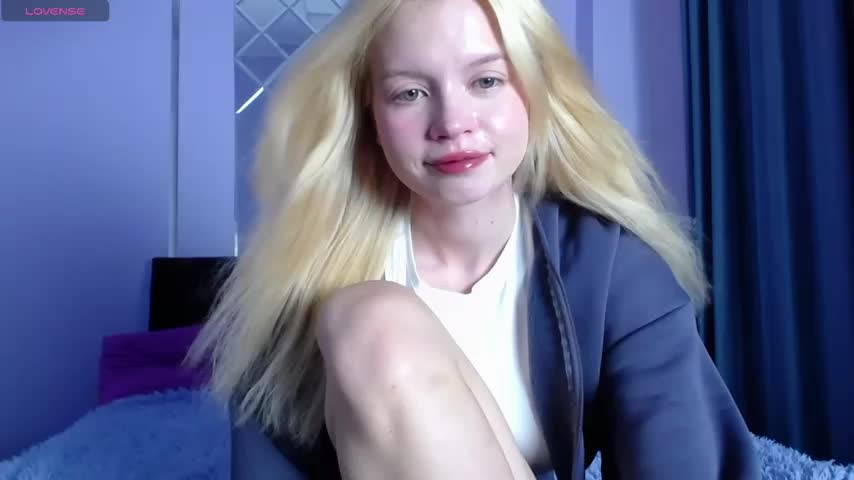 AlisaGoldie Live Sex December 14, 2025