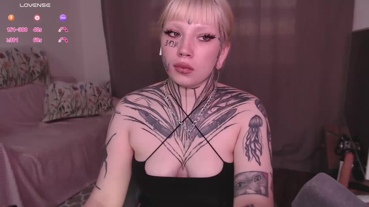 tradishka Live Sex December 13, 2025