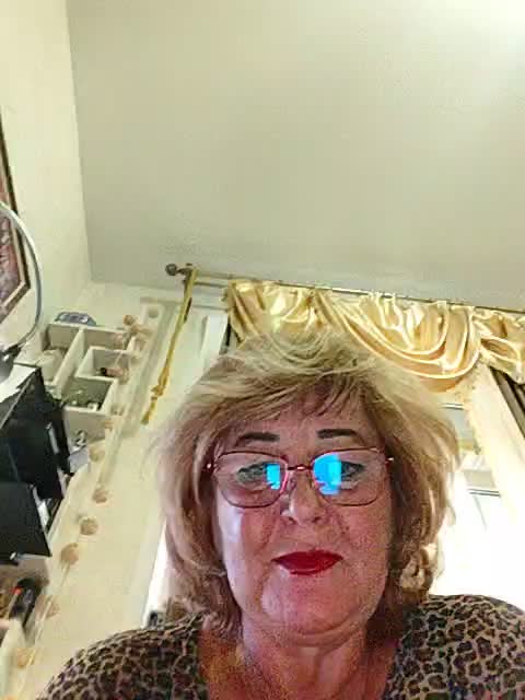 KarinkaSweet Live Sex December 13, 2025